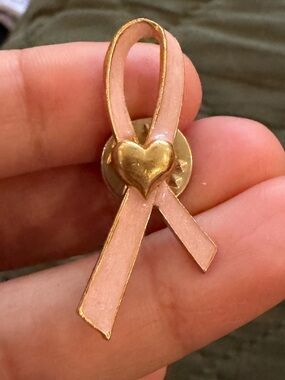 Avon Pink Ribbon Heart Lapel Pin - Gold Accent